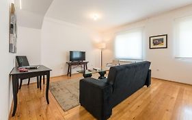 GuestReady - Capelo Concept Design